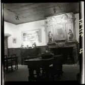 1950. Frankrike. Matsal med öppenspis