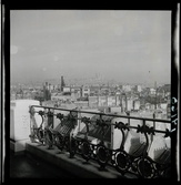 1950. Paris. Vy från en takterass