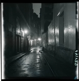 1950. Paris. En kvällsbild på en gata