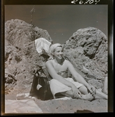 568 F. Stieg Trenter, Torremolinos. En kvinna på stranden.