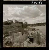 568/1 Trenter Stieg Sommar-Gåtebo. Tagning ateljén.