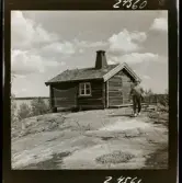 568/1 Trenter Stieg Sommar-Gåtebo. Tagning ateljén.