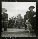 580 Ernst Nilsson, Bilaffär