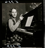 588 Lärarinna på Landet