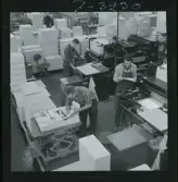 585/8 Facit Tokyo Daberg. Arbete i ett tryckeri.