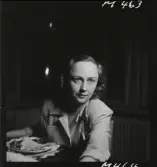 1672 Lena Cederström, Hälsningborg för Femina