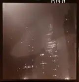 1690 New York, allmänt. nattbild. Skyskrapor.