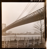 1690 New York allmänt (N.Y. Herald Tribune). George Washington bridge/ bro.