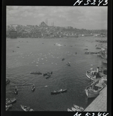 1717/K Istanbul allmänt. Vy över stad, vatten, båtar.