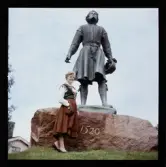 2358 8 Historieboken färg