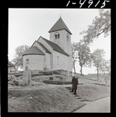 2358/8 Historiska boken Hamnbilder mm; Svartsjölandet; Stenbrottet mm; Våms kyrka; Djäknar; Gammalt slott