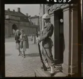 2358/25 Historieboken Folkdansare Halsband