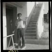 1950. Frankrike. Vallauris, keramiken soltorkas