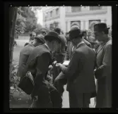 Frimärksmarknad/ Marché aux Timbres, Paris