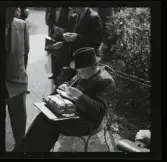 Frimärksmarknad/ Marché aux Timbres, Paris