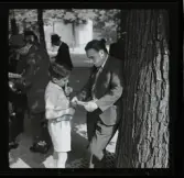 Frimärksmarknad/ Marché aux Timbres, Paris