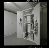 2747/1 Professor Borell städskåp