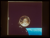 2768/2 Hasselblad. I rymden Mellanneg från dia till S.A.W.