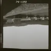 2771/16 Landskap klippor, Vinterskog