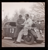 Landby, Olof, till höger fru Landby, Bengt Carlqvist, rikspokalen, 1946.