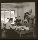 YSF (Yrkeskvinnors samarbetsförbund), Idun 1953.