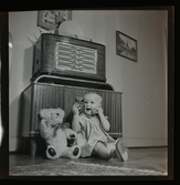 Falkinger fru med familj. Willard, ingenjör, 1948.