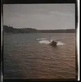 Vattenskidor, uppvisning vid Flaten, 1947.