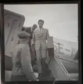 Kanotisterna kommer hem från Belgien, 1947. Första gång som kanoter fraktas med flygplan.