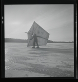 Skridskosegling på Ullnasjön (D.M.), 21 januari 1945.