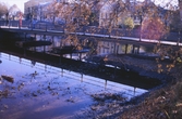 Lite vatten under frimurarbron, 1990-tal