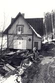 Hembygdsgårdar. Flyttning av Ingarö hembygdsmuseum vintern 1988.