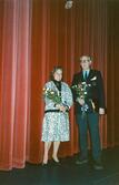 Lilian Glav och George Geeber, styrelseledamöter avtackade på årsmötet 1987-03-28.
