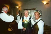 Ekerö hembygdsdräkt jubilerar 2004.