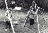 Sållningsundersökning av Övre Hölö kyrkoruin 1-5 september 1986.