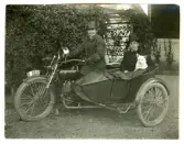 Hedvig Lundqvist med motorcykel