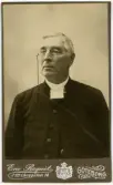 Porträtt på Kyrkoherde Edvin Osterman.