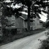 En före detta Fajansfabrik i Boda.