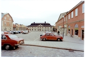 Arboga sf, kv. Stadsgården. 
Stora Torget med Stadsgården i bakgrunden, c:a 1970.