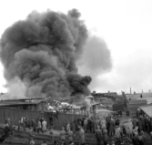  Den 21 april år 1955 utbröt en stor brand på Östergötlands bil och traktordelar på Roxengatan 14. 