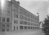 AB J.Persson & Co skofabriks fasad mot Västra Bangatan, 1942