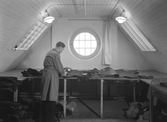 Kontroll av skinn för skotillverkning, 1940-1941