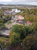 Utsikt över Mölndal från taket av byggnad vid Soabs industrianläggning i Mölndals Kvarnby, år 2007. Närmast ses Gamla torget samt pappersbruket Papyrus. Anläggningen användes vid fototillfället av Hexion Speciality Chemicals Sweden AB.