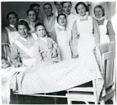 Sala sf.
Sköterskor och patienter vid Sala lasarett, 1940.