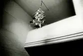 Ljuskrona i Hälleberga kyrka innan branden 1976.