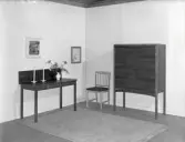 Teakskåp och skrivbord