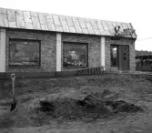 I hörnet Åbylundsgatan och Skomakaregatan öppnade Konsum år 1954 ett snabbköp.