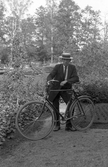 Fritz Forsberg med cykel