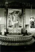 Altaret i Hälleberga kyrka innan branden 1976.