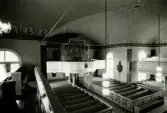 Interiör från Hälleberga kyrka innan branden 1976.