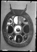 Glasmästareskylt tillhörande A. F. Scherdin 1834.